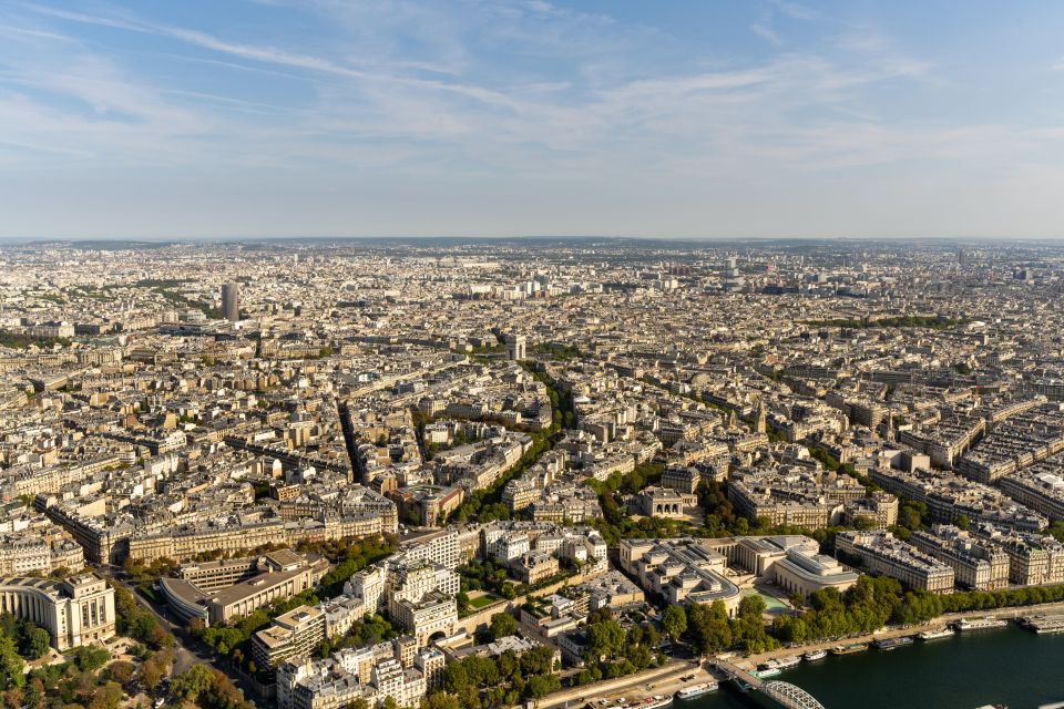 Paris: Eiffel Tower Guided Tour and Seine River Cruise - Customer Reviews