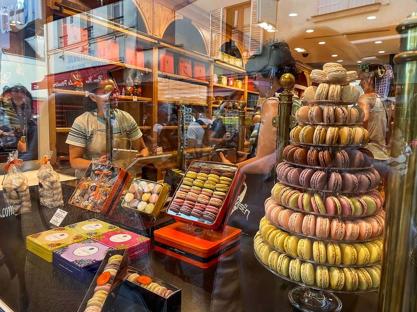 Paris: Montmartre Cheese, Wine & Pastry Guided Walking Tour - Directions