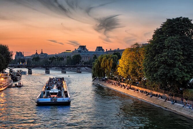 Paris Private Open Deck Bus With Cruise and Louvre With Pick up - Key Points