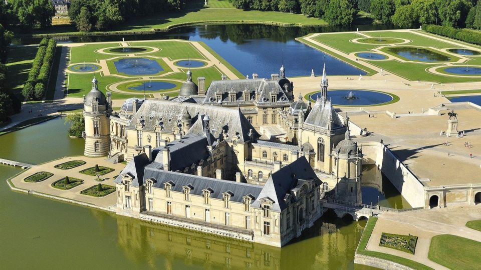 Paris: Private Transfer Château Chantilly Van 7 Places 4H - Directions