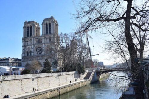 Paris: Sainte-Chapelle, Conciergerie, Notre Dame Guided Tour - Tour Directions