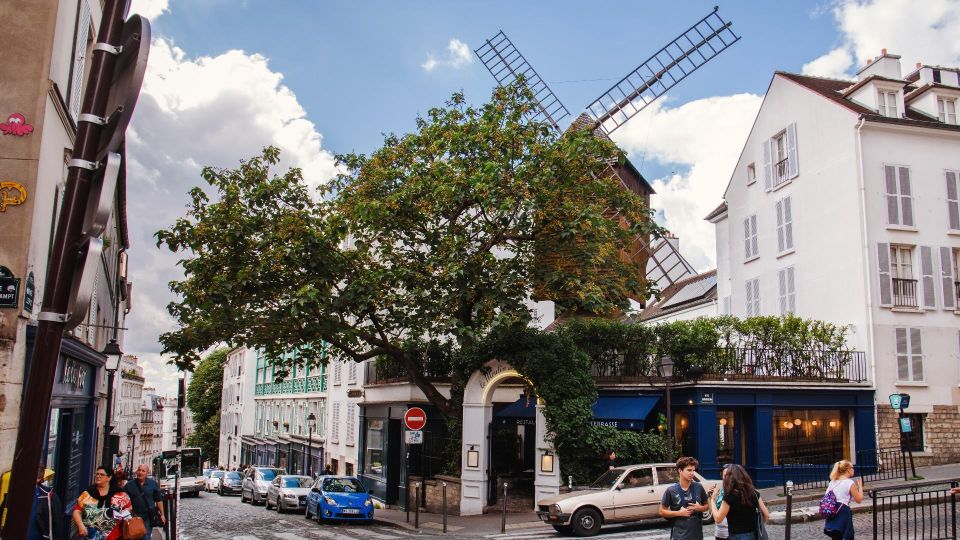 Paris:Private Montmartre Tour & Sacre Coeur With Local Guide - Common questions