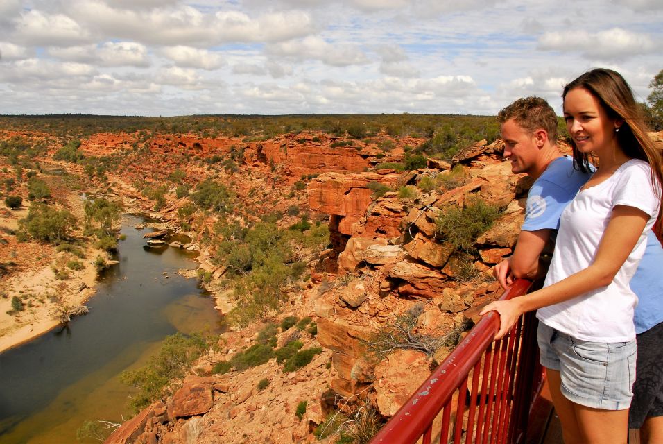 Perth: 7 Day Explorer Return Tour to Exmouth - Wildlife Encounters and Conservation