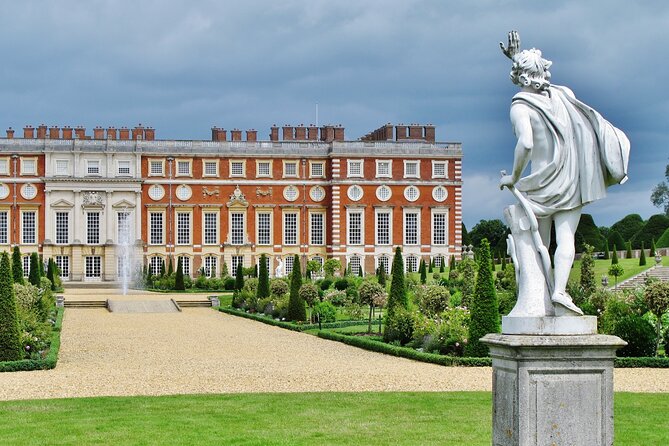 Private Skip-the-line Trip To Hampton Court Palace In London - Common questions