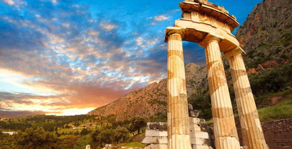 Private Tour From Athens to Delphi & Arachova by VIP Minibus - Important Reminders