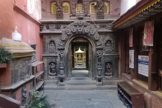 Private Tour of Patan With Durbar, Hindu Temple, Buddhist Vihar-Stupa and Museum - Common questions