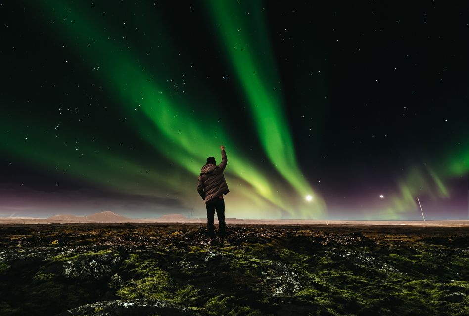 Reykjavik: Premium Northern Lights Tour With Free Photos - Common questions