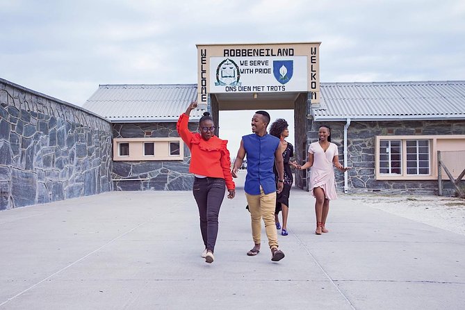 Robben Island Half Day Tour With Diamond Museum Experience - Additional Resources