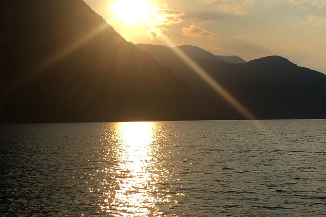 Sailing at Sunset on Lake Como: How to Escape From Daily Routine - Unwinding on the Boat