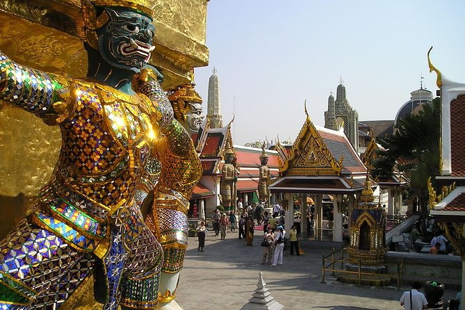 See 15 Top Bangkok Sights. Fun Local Guide! Private Tour - Assistance