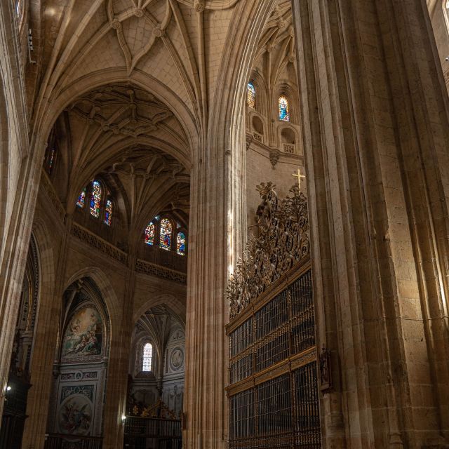 Segovia: Private City Walking Tour With Alcázar of Segovia - Last Words
