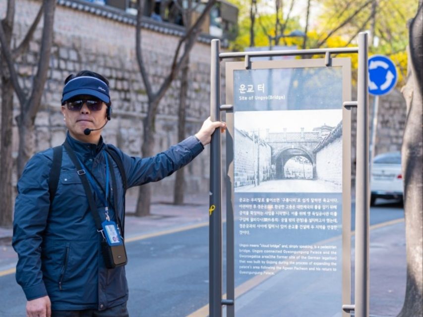 Seoul: Deoksugung Palace History Odyssey Walking Tour - Common questions