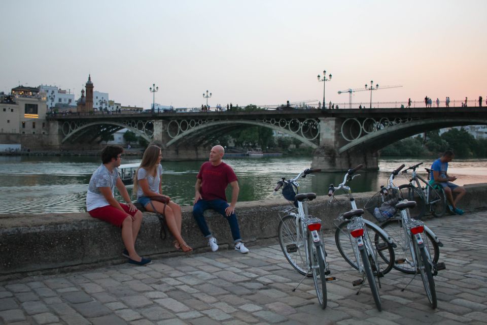 Seville: 3-Hour Sunset Bike Tour - Meeting Point