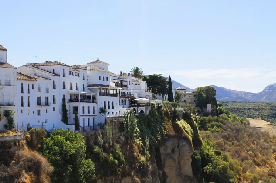 Seville: Private One-Way Transfer From Seville to Ronda - Service Inclusions and Exclusions