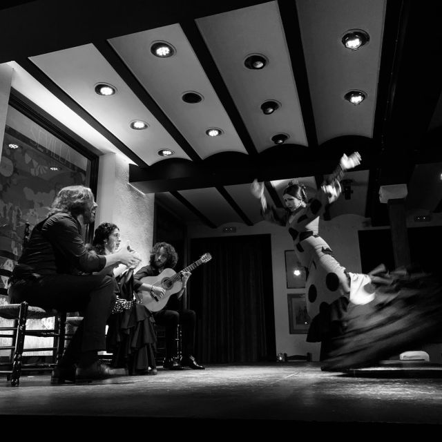 Seville: Tablao El Arenal Flamenco Show Ticket With Drink - Meeting Point at the Flamenco Theatre