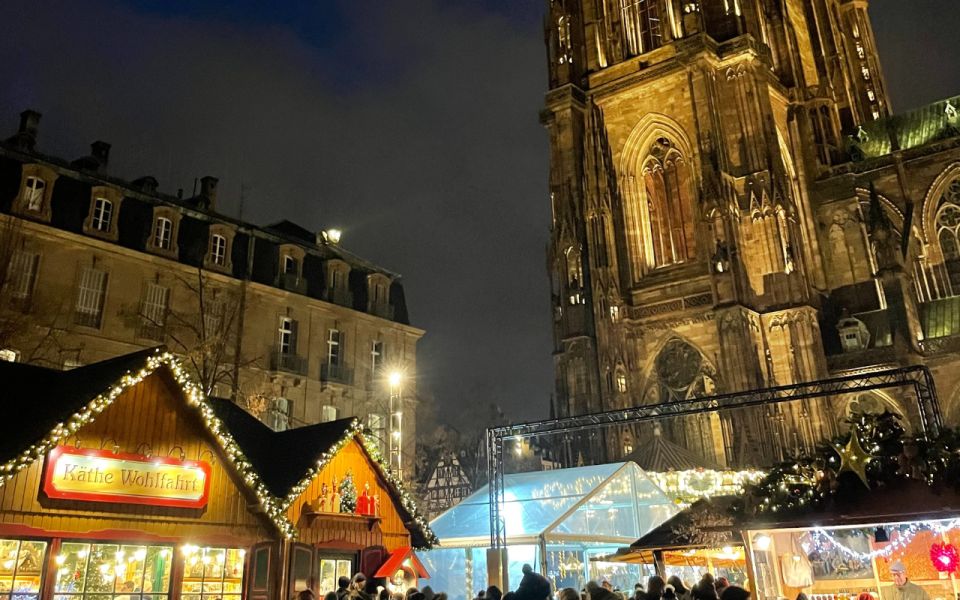 Strasbourg: Christmas Markets Walking Tour With Mulled Wine - Language and Group Size