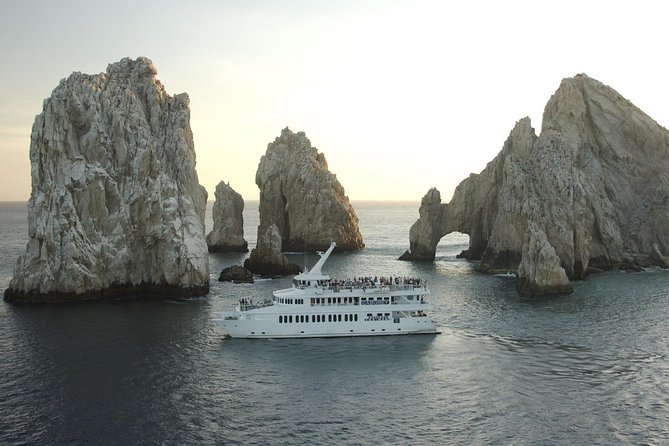Sunset Mexican Dinner Cruise and Live Music in Cabo San Lucas - Live Music Entertainment