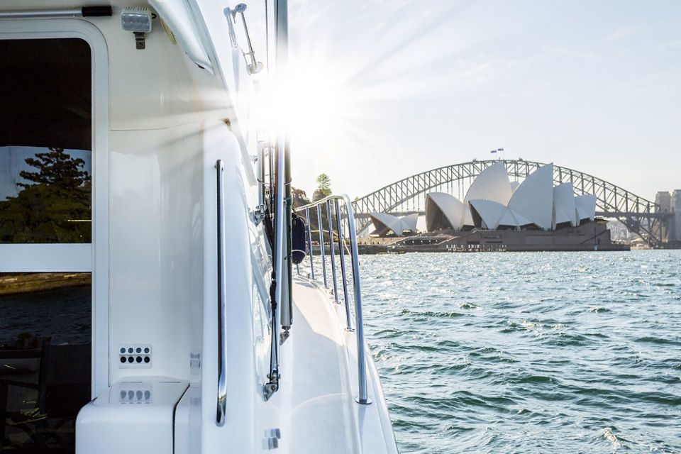 Sydney Harbour: Luxury Multi-Stop Progressive Lunch Cruise - Local Dining Experience