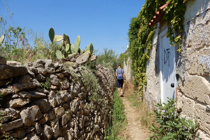 The Path of the Cliffs: Torre Olivieri and the Gruccione Bay - Common questions