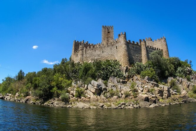 Tomar and Castle of Almourol Private Full-Day Tour From Lisbon - Common questions