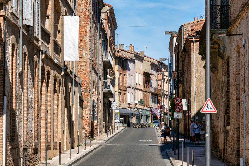 Toulouse: First Discovery Walk and Reading Walking Tour - Customer Reviews Summary