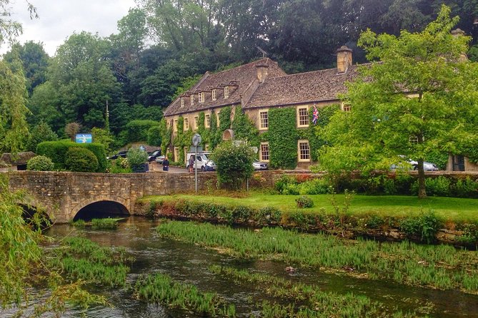 Tour to Stratford & the Cotswolds From Cambridge by Roots Travel - Product Code