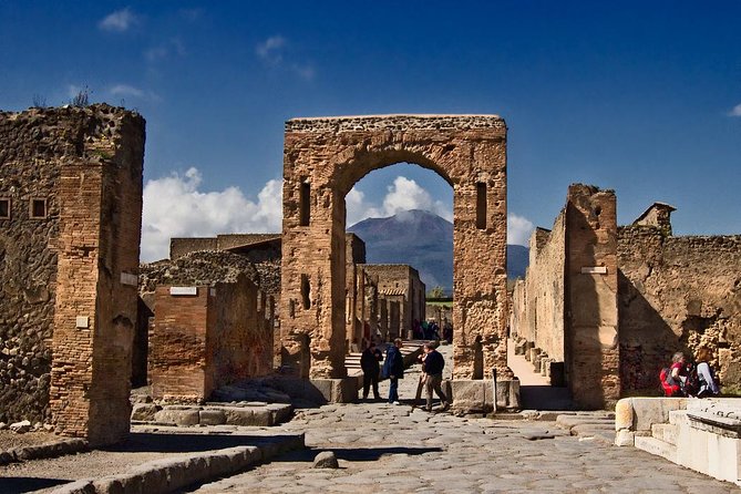Transfer From Naples to Praiano (Or Reverse) via Pompeii 2hr - Pricing Information