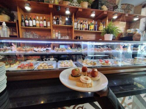 Valencia: Street Food Tour Including Paella & Tapas Tasting - Directions and Meeting Point