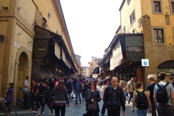 Walking Tour With Wine Tasting in Florence - Tour Direction and Itinerary