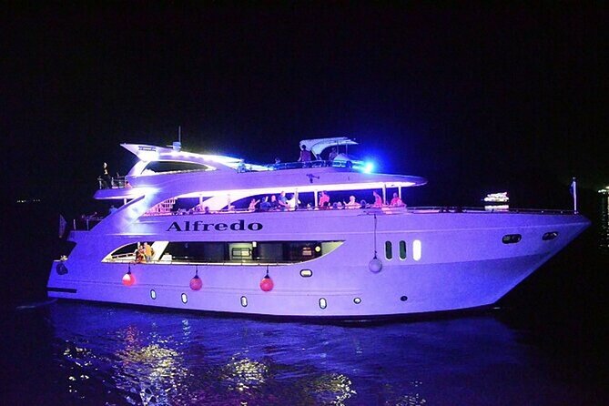 Yacht Cruise With Dinner & Oriental Show - Last Words