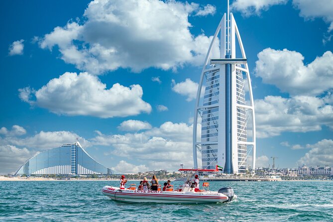 100 Minutes Speedboat Thrilling Adventure in Dubai - Safety Measures and Equipment Provided