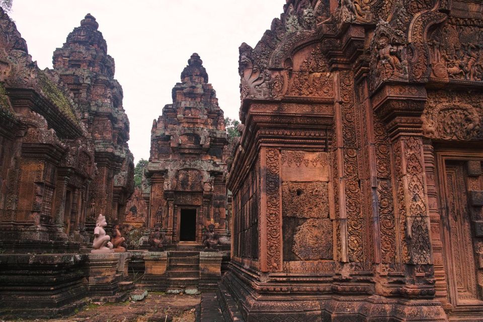 13 Days Private Tour Highlights of Cambodia & Vietnam - Comfortable Accommodations With Modern Amenities