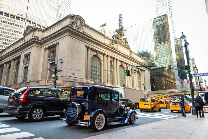 2 HR - NYC Private Vintage Car Experience - Midtown & Downtown - Last Words