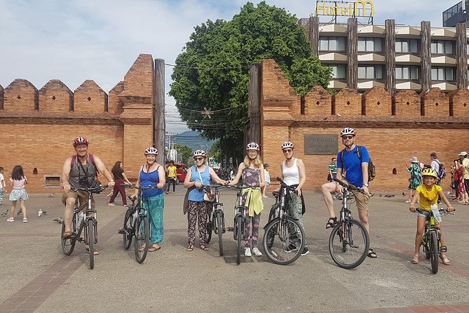 4-Hour Evening Bike Tour of Old City Chiang Mai - Safety Precautions