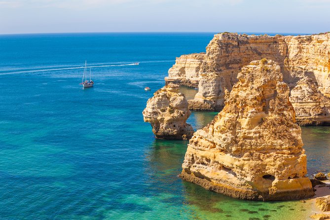 ALGARVE FROM the SEA PORTIMÃO Includes Boat Trip to Benagil Caves and LAGOS - Common questions