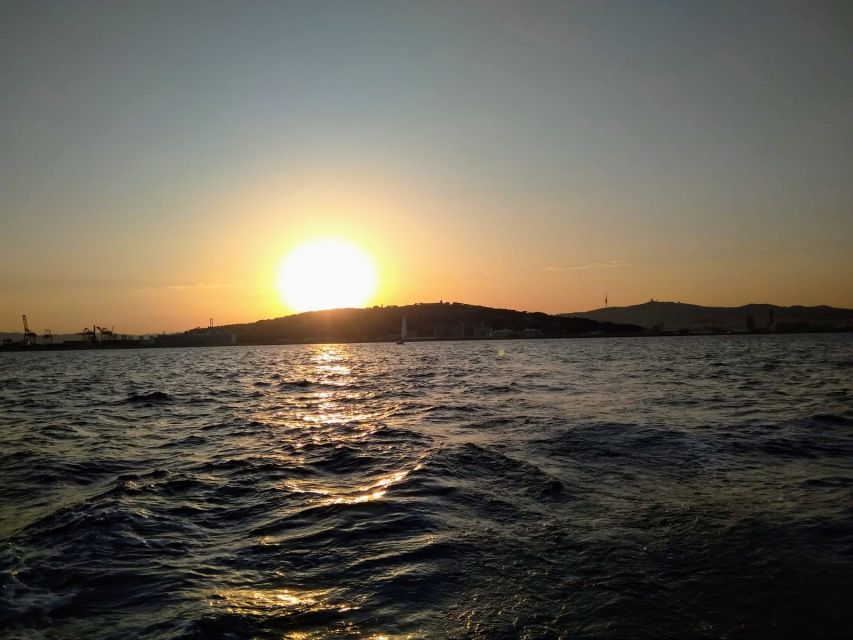 Barcelona 3-Hour Private Sunset Sailing Experience - Key Points
