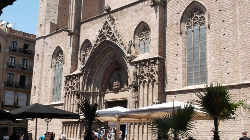 Barcelona: Art, Tapas, & Picasso Museum Walking Tour - Expert Guides and Reviews