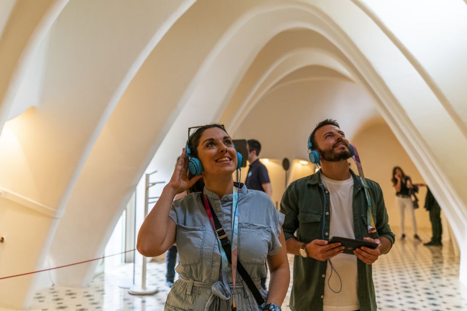 Barcelona: Casa Batlló Be The First Entry Ticket - Accessibility and Meeting Point Details