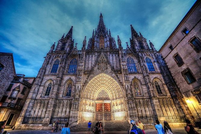 Barcelona Day and Night Walking Tours - Common questions