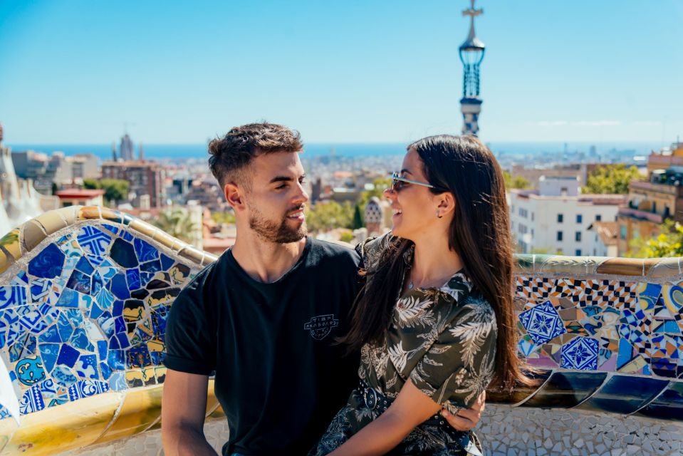 Barcelona: Professional Photoshoot at Park Güell - Common questions