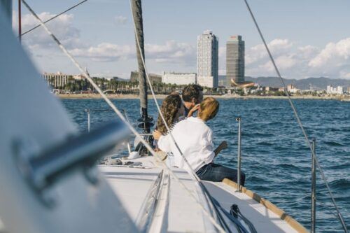 Barcelona:2 Hour Private Sail Inc Drinks & Snacks Onboard - Common questions