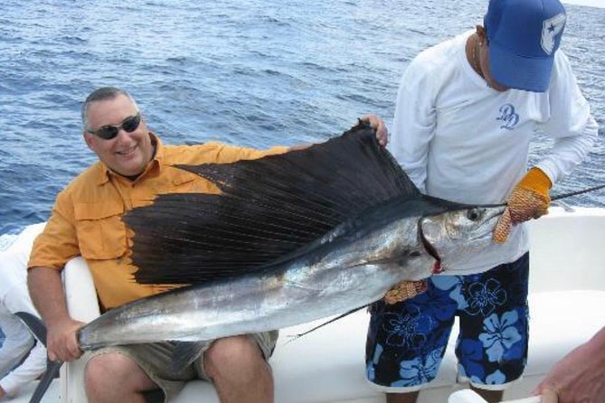 Cancun Fishing Charter if You Dont Fish You Dont Pay Bertram 31ft 6 Pax 25P5 - Common questions