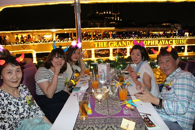 Chaophraya Cruise Dinner Cruise Along With Chao Phraya River Bangkok - Customer Testimonials