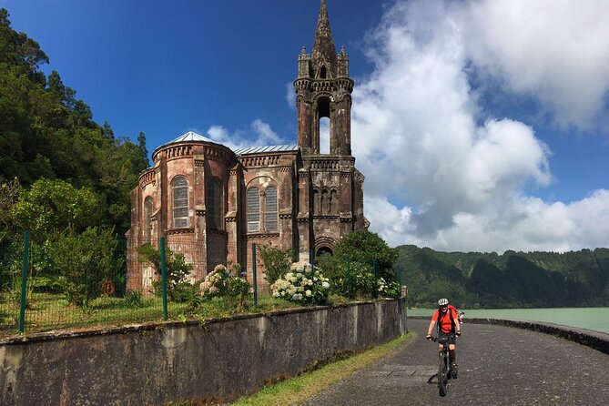 Discovering the Valley of Furnas on an E-Bike - Common questions