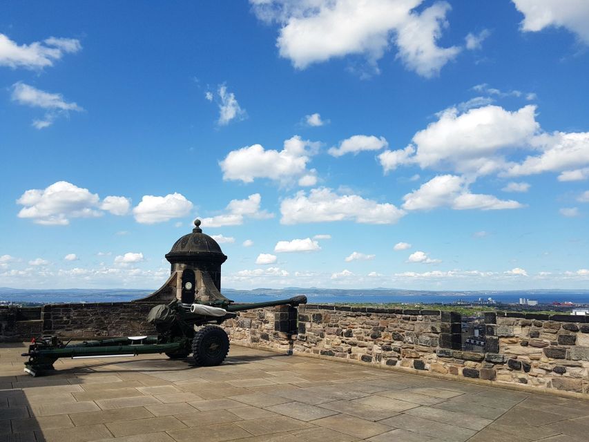 Edinburgh Castle: Guided Tour With Live Guide - Last Words