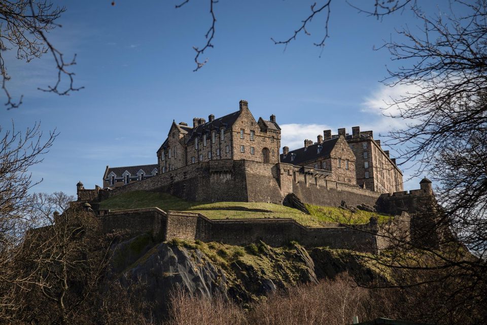 Edinburgh: Full-Day Walking Tour With Castle Entry Ticket - Common questions