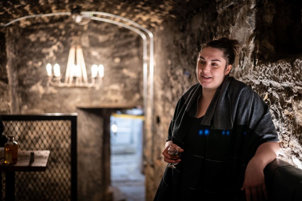 Edinburgh: Gin Tasting at Underground Venue - Location Details and Product ID