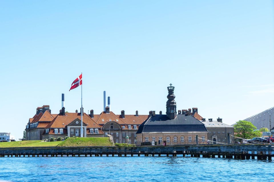 Family Tour of Copenhagen Old Town, Nyhavn With Boat Cruise - Tour Guide Languages