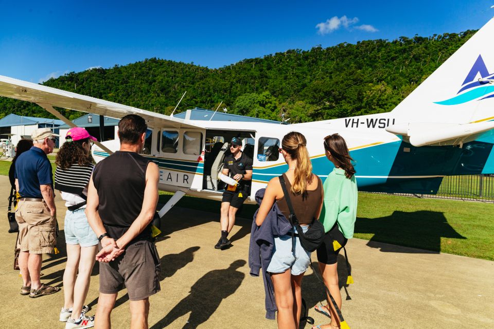 From Airlie Beach: Whitsundays Scenic Flight With Pickup - Expert Commentary and Views