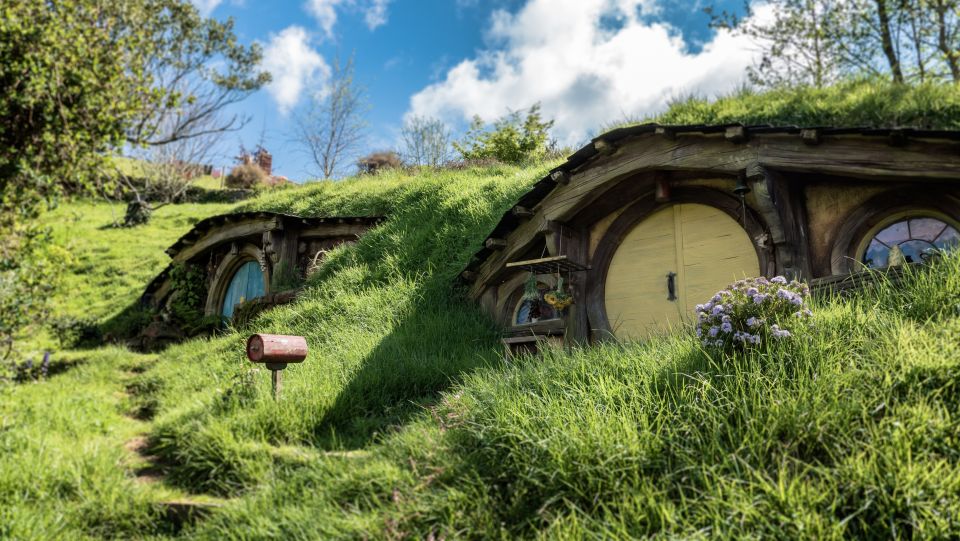 From Auckland: Hobbiton Afternoon Tour - Hobbiton Movie Set Tour